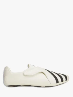 Adidas X Pharrell PW Yoga Vario Sneakers i Sort og Kridhvid