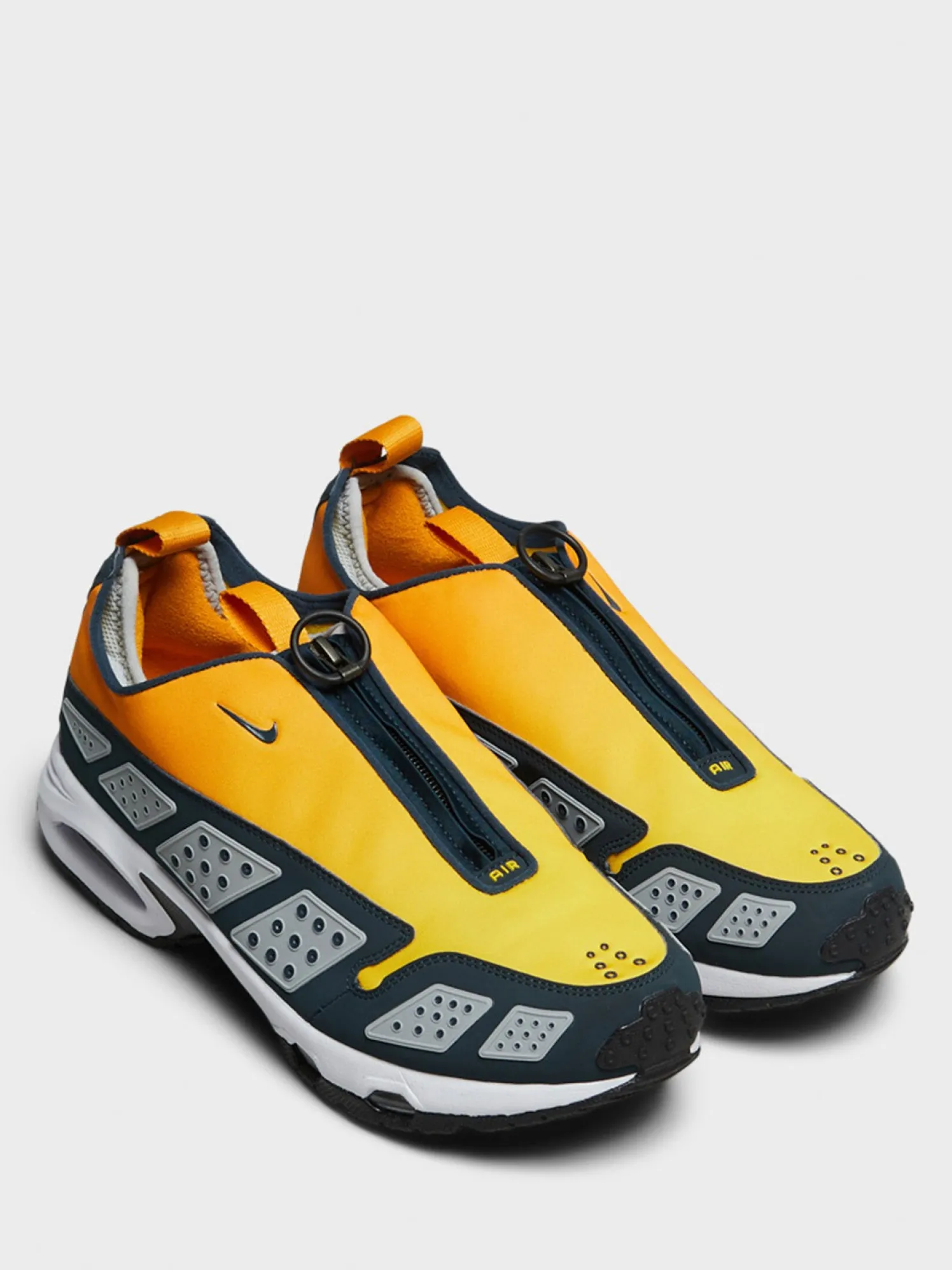 Air Max SNDR Sneakers in Canyon Gold, Deep Ocean-Lt Smoke Grey, Speed Yellow and White