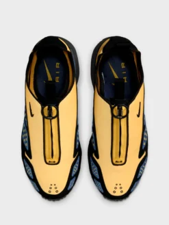 Air Max SNDR Sneakers i Saturn Gold, Off Noir, Diffused Blue og Black