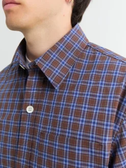 Another Shirt 4.0 i Brun Blå Tern