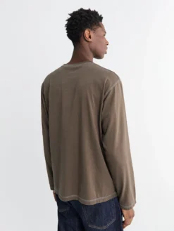 Another T-Shirt 3.0 i Brun og Navy