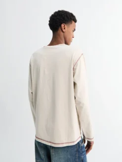 Another T-Shirt 3.0 i Grey og Burnt Red