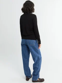 Barrel jeans i bomuld i vasket blå