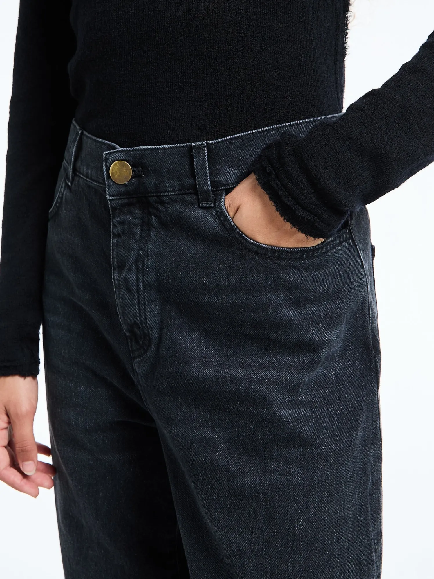 Barrel Jeans i Washed Black
