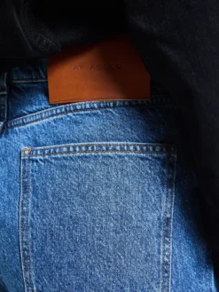 Barrel Jeans i Washed Blue