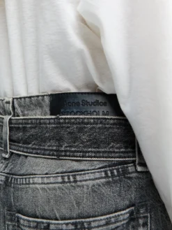 Belted Jeans i Washed Black