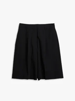 Bermuda Shorts in Black