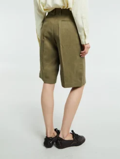 Bilbao Linen Pleated Bermuda Shorts i Khaki