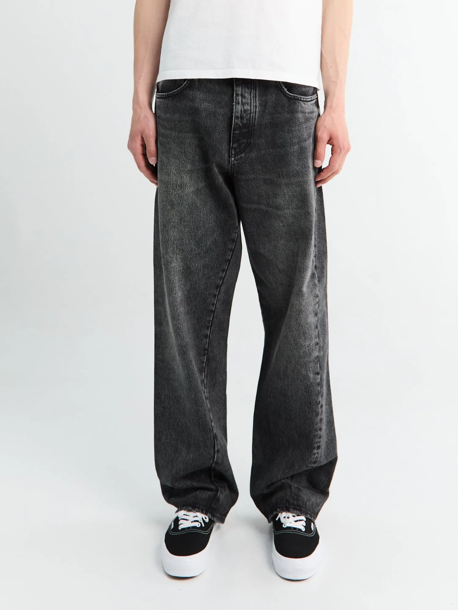 Brede Twist Jeans i Dybsort Slidt