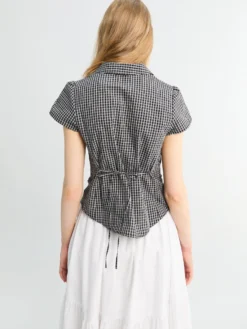 Cap Sleeve Slim Skjortebluse i Sort Tern