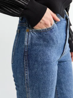 Danielle Jeans i Boone