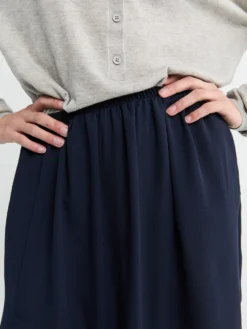 Elie Fluid Maxi Skirt i Navy