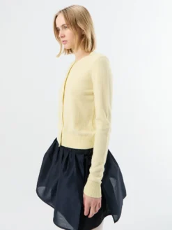 Essential Crewneck Knit Cardigan i Lemon