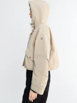 Eucalyptus Hooded Kort Dunjakke i Beige