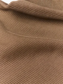 Flat Yarn Rib Knit i Lysebrun