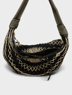 Fortune Croissant Filt Bag in Chevron Light Beige og Black