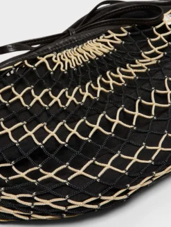 Fortune Croissant Filt Bag in Chevron Light Beige og Black
