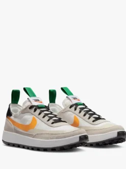 General Purpose Shoe 'Bricolage' in Summit White, University Gold and Pine Green