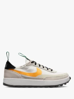 General Purpose Shoe 'Bricolage' in Summit White, University Gold and Pine Green