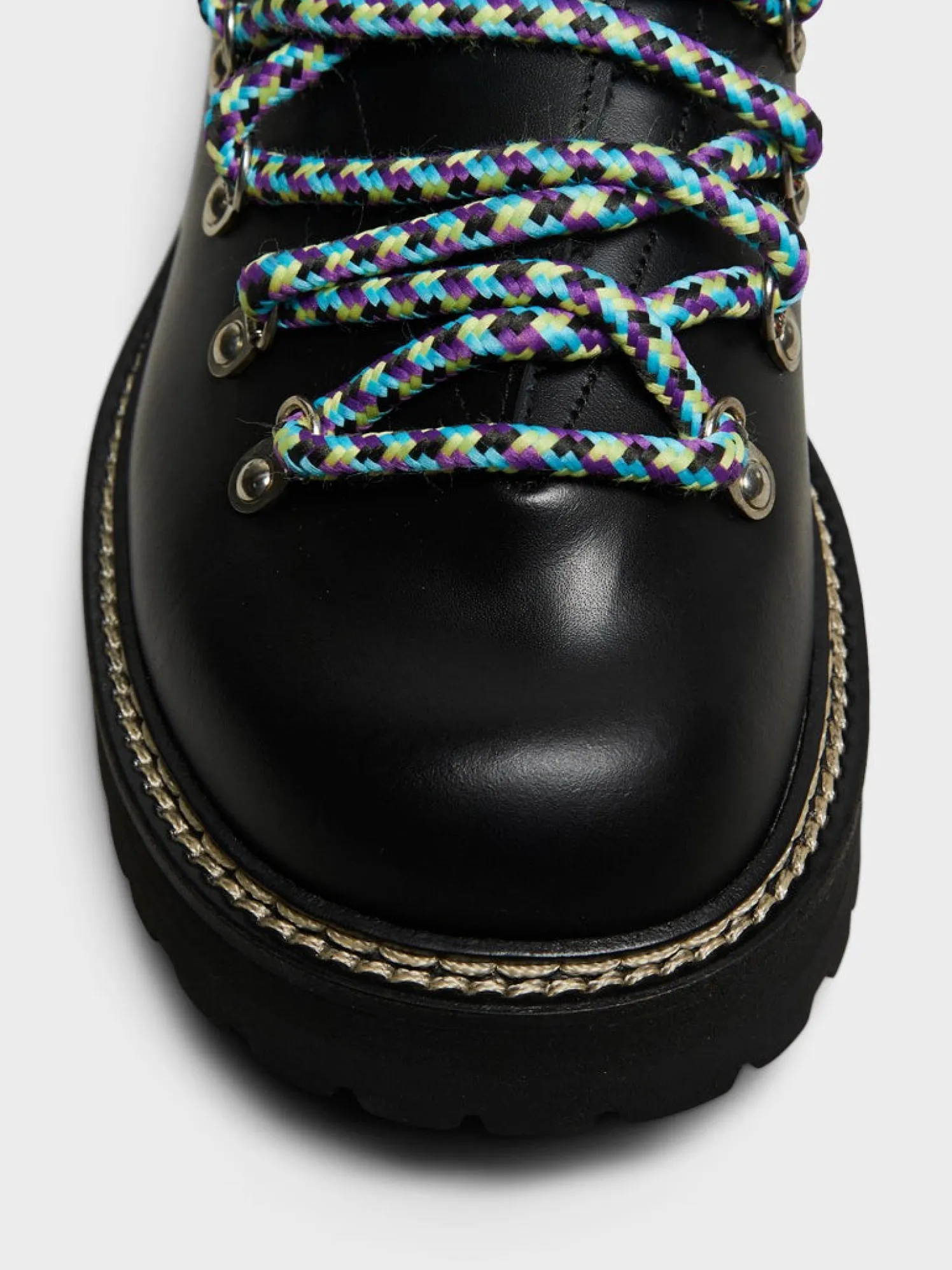 High Boots Low i Sort