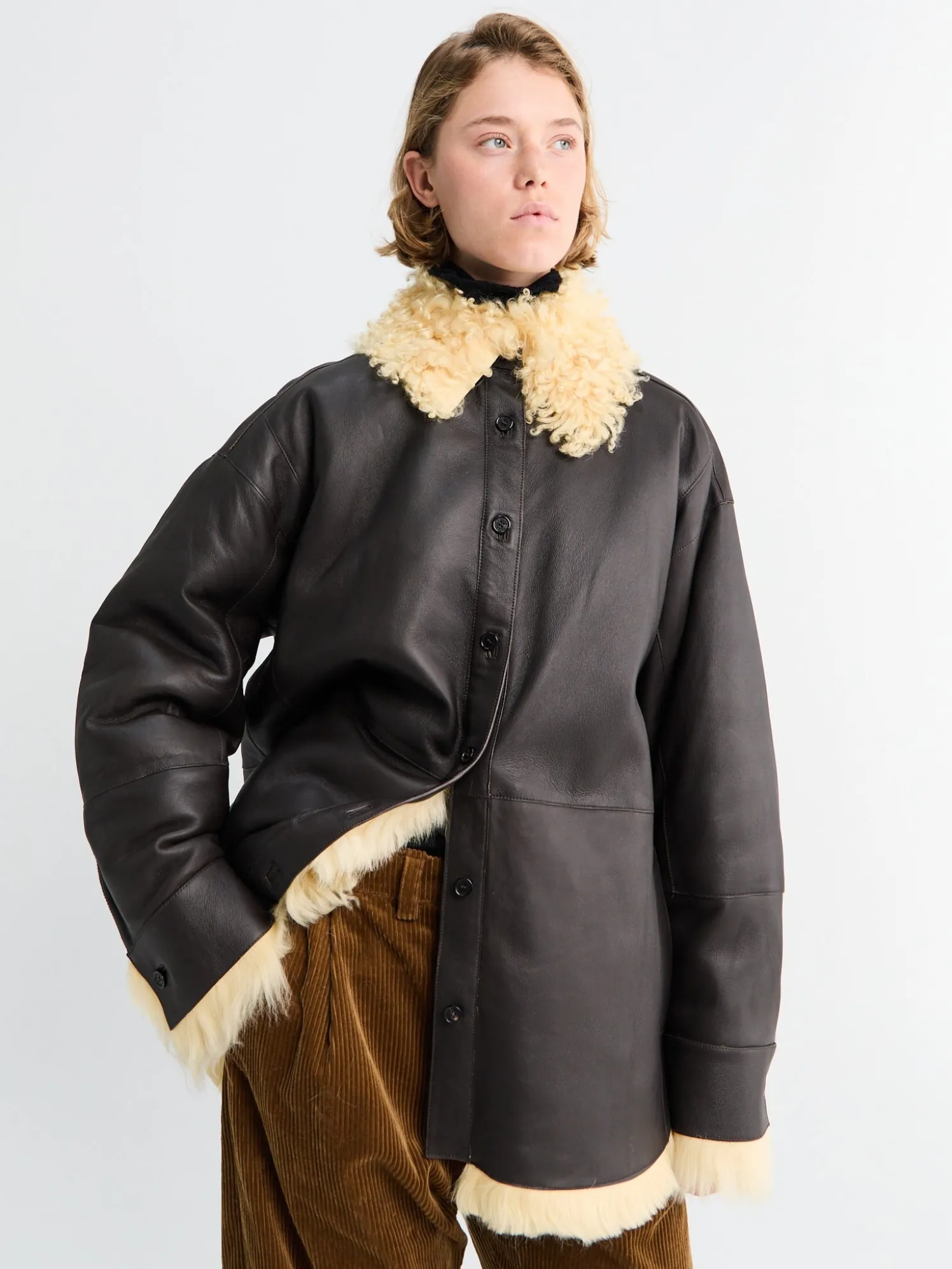Jakke i Coffee Brown og Pale Yellow