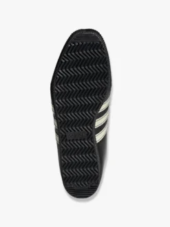 Japan Lux Sneakers in Core Black, Cloud White og Gold Metallic