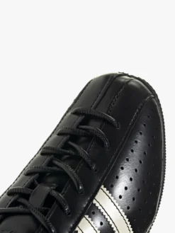 Japan Lux Sneakers in Core Black, Cloud White og Gold Metallic