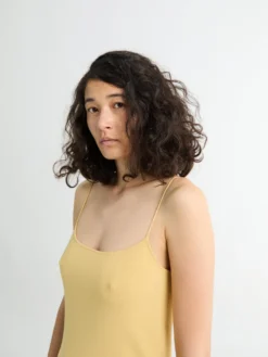 Keira Knit Midi Kjole i Gul