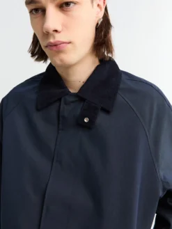 Kort Raglan Frakke i Navy