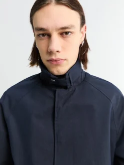 Kort Raglan Frakke i Navy