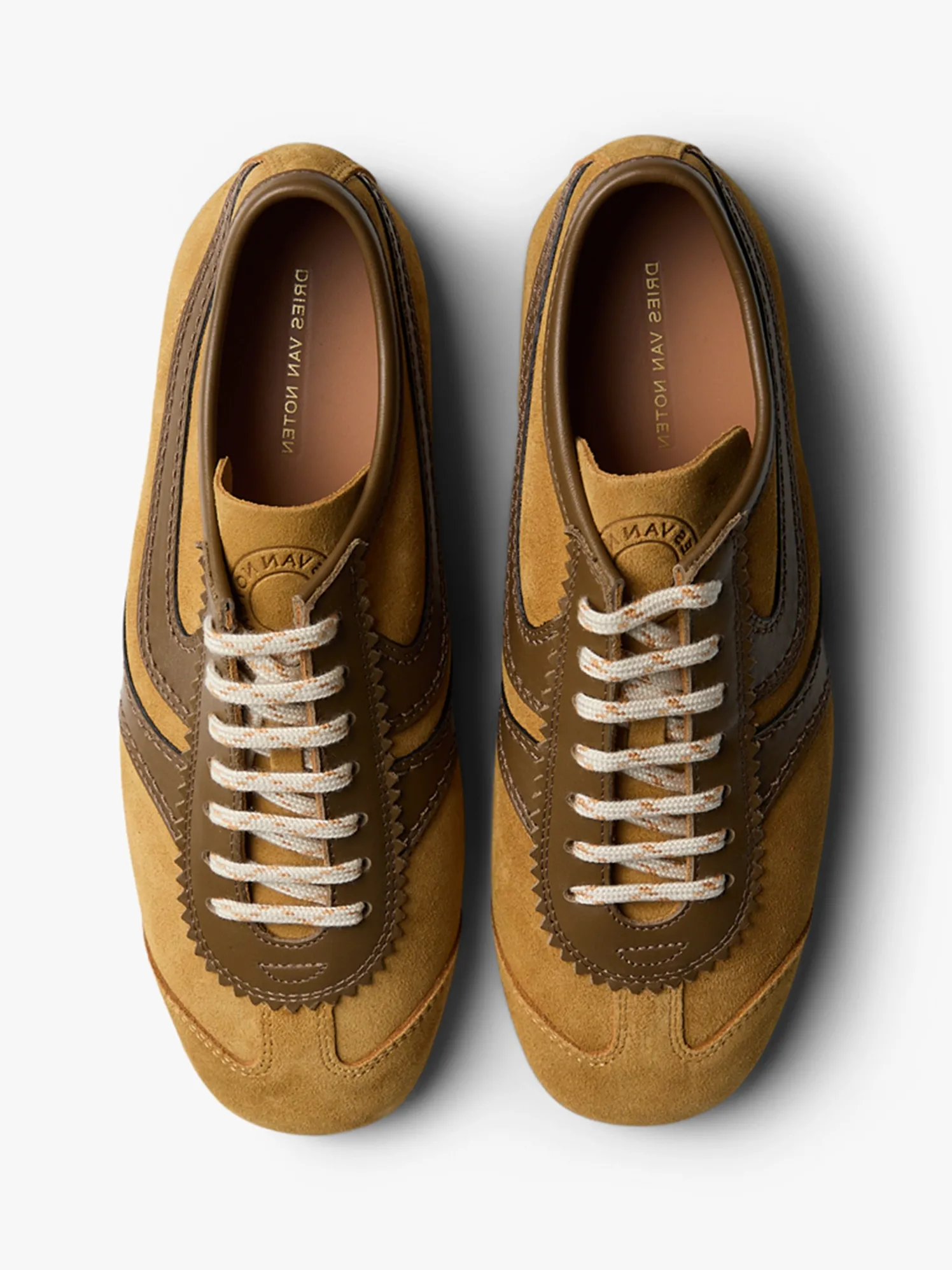 Leather-Trimmed Ruskind Sneakers i Ocra
