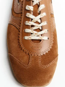 Leather-Trimmed Suede Sneakers i Tan