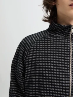 Leisure Zip Up i Sort Experienced Check