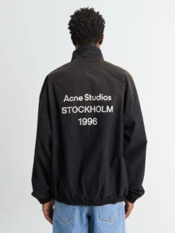 Logo Zipper Jacket i Sort
