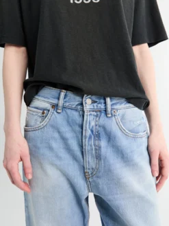 2021 Loose Fit Jeans i Lyseblå Vintage