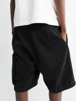 L100014 Shorts i Sort