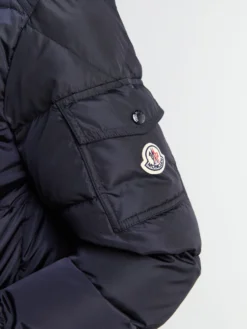 Maya Jakke i Navy