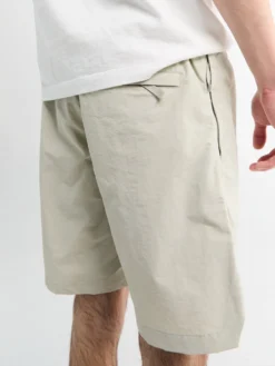 Mike Shorts i Beige