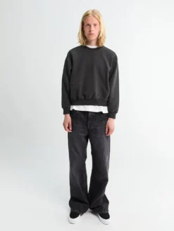 Mini Crewneck i Pigment Kulsort