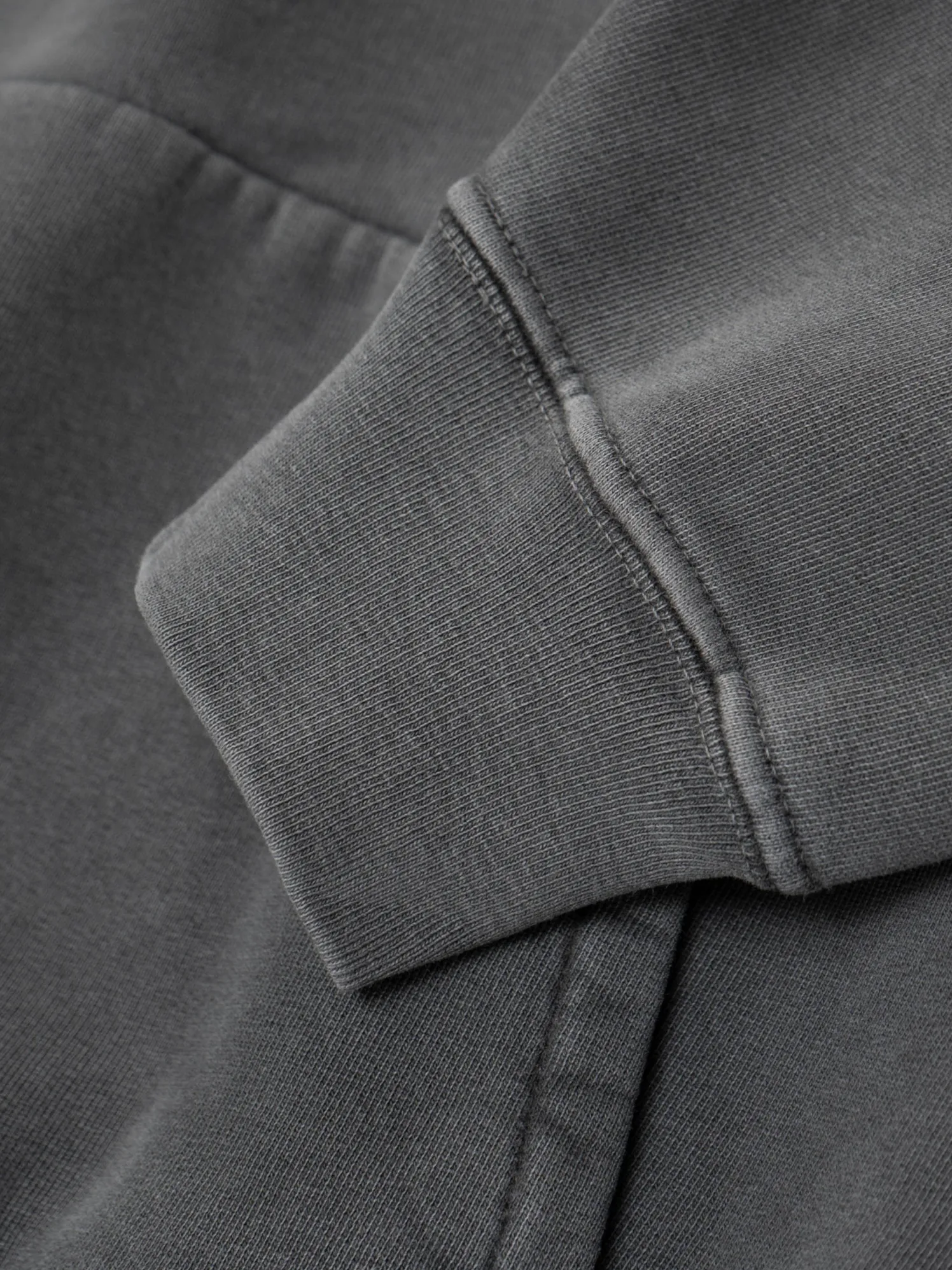 Mini Hoodie i Grindle