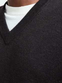 Moon Merino V-Neck Knit i Brun