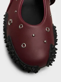 Mostro Fey Studs i Rød