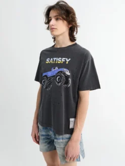 MothTech T-shirt i Aged Black