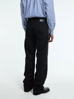 2010M Regular Fit Jeans i Sort
