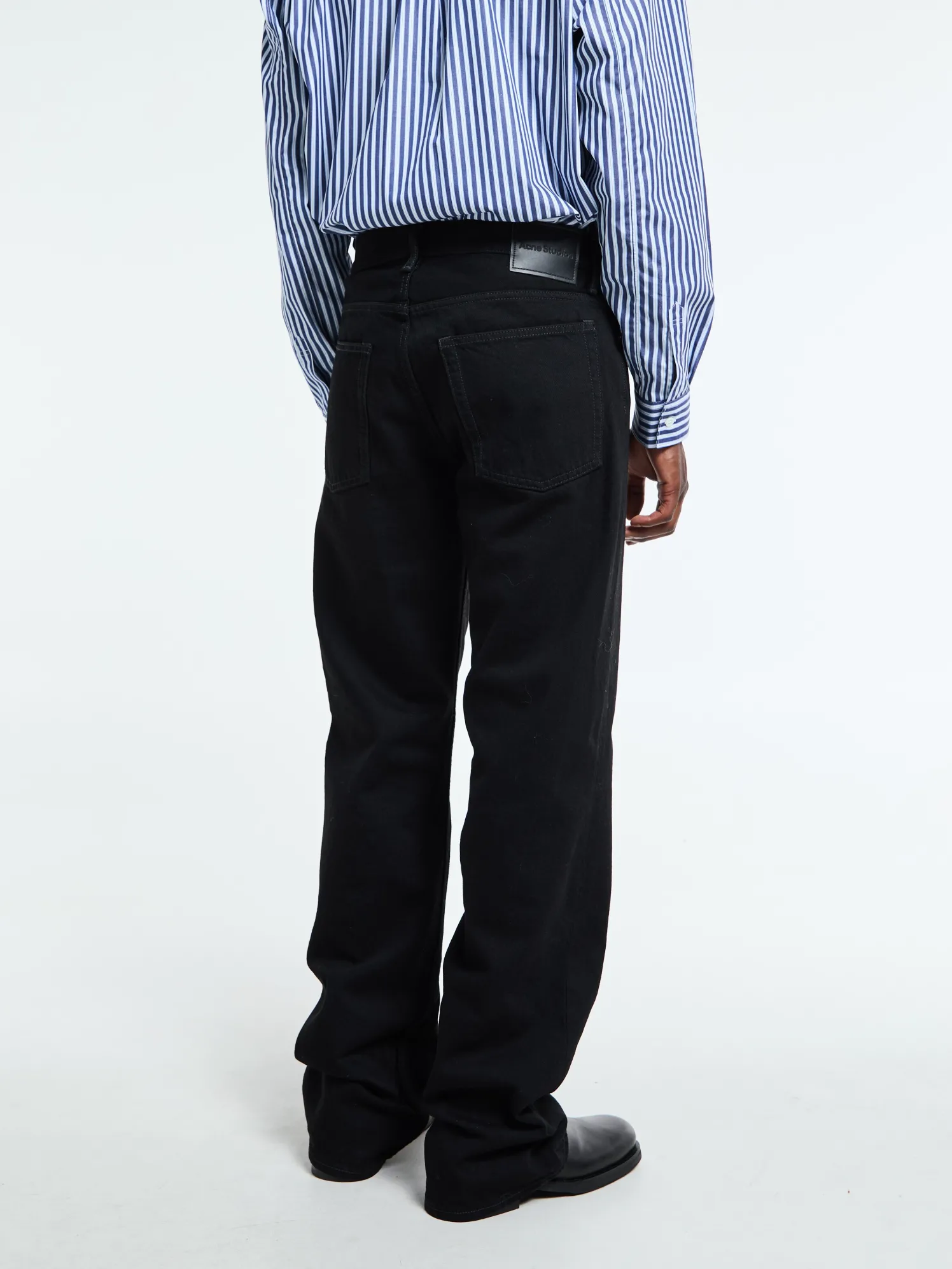 2010M Regular Fit Jeans i Sort