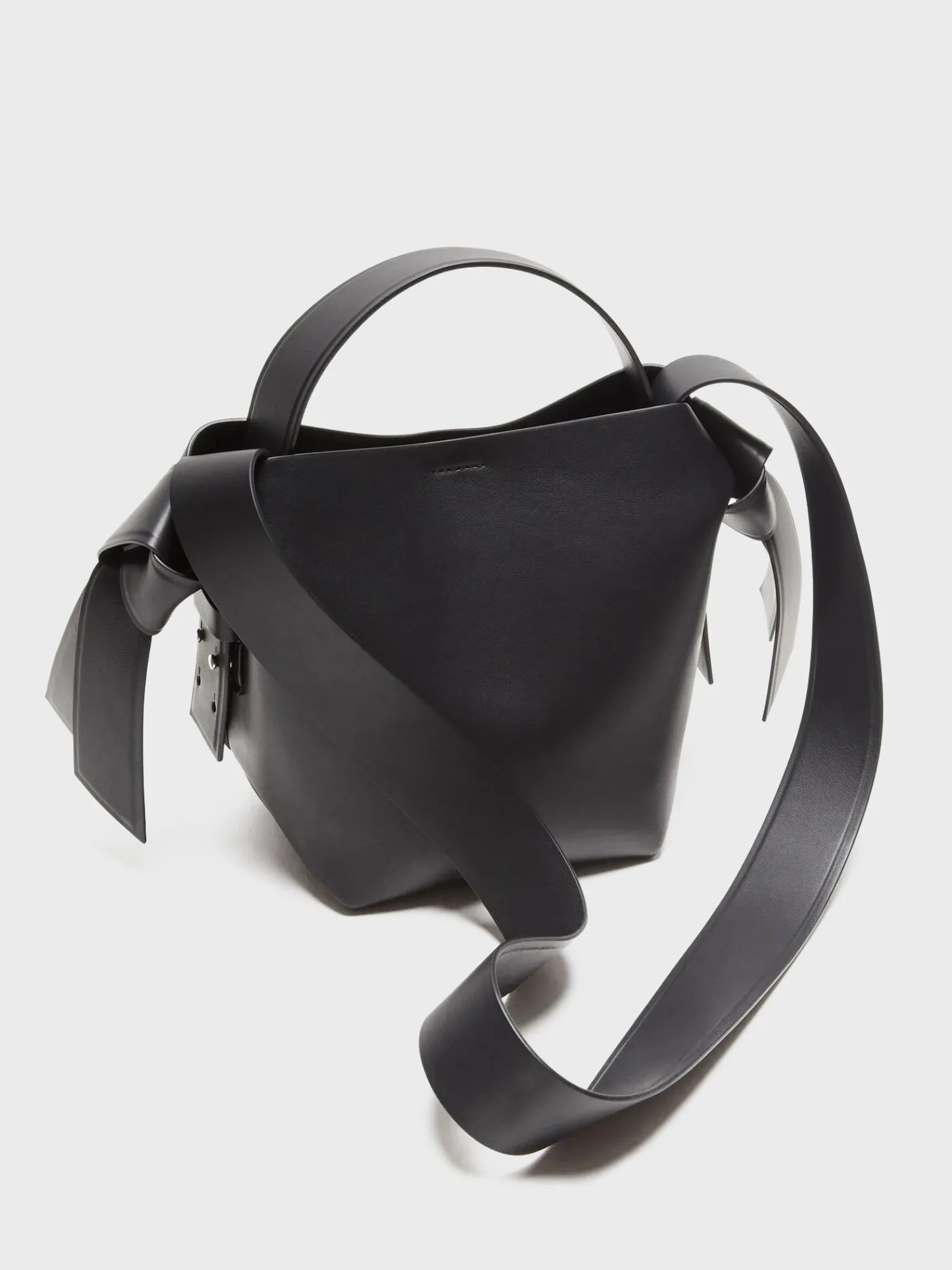 Musubi Mini Skuldertaske i Sort