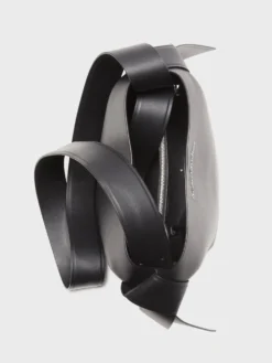 Musubi Mini Skuldertaske i Sort