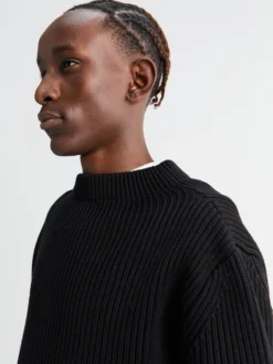 Navy Crewneck i Sort