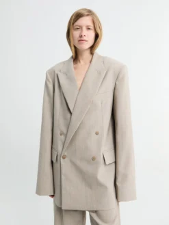 Newark dobbeltradet blazer i beige melange