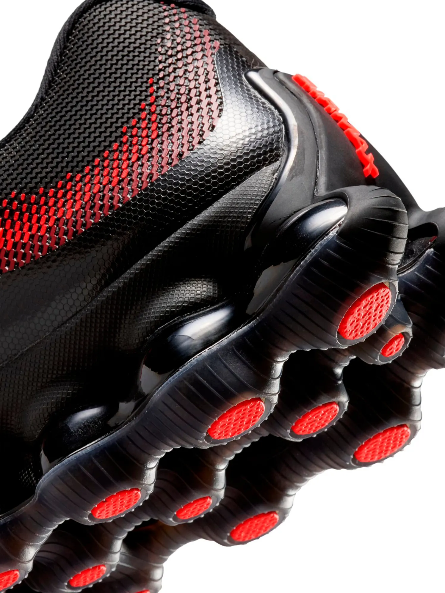 Nike Air Liquid Max in Black, Metallic Gold-Team Red-Fire